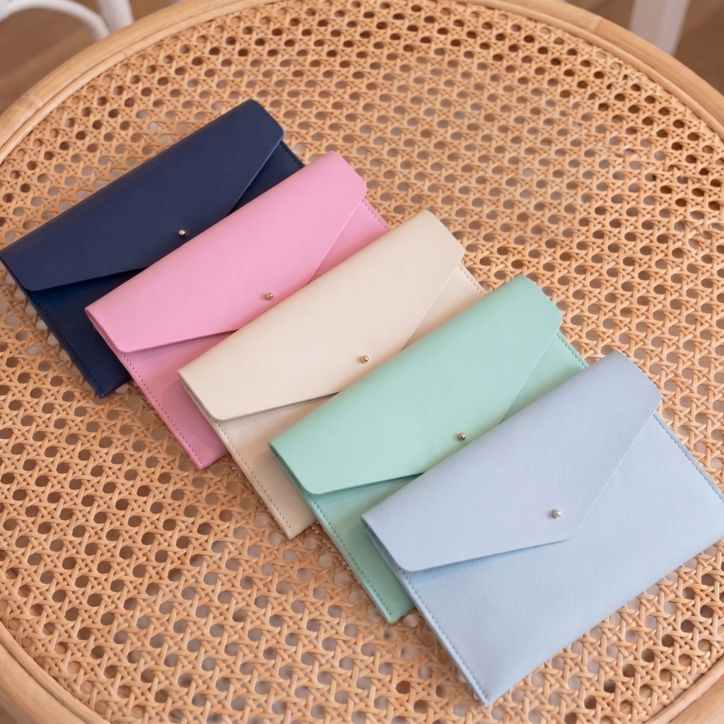Mah Jongg Card Holder Pu Leather Storage Case Nmjl Card Protection Gold Clasp Closure Elegant Design Holds Multiple Cards Large Small Format Pastel Blue Mint Green Ivory Pink Navy Color Options Game Accessories Premium Quality Construction