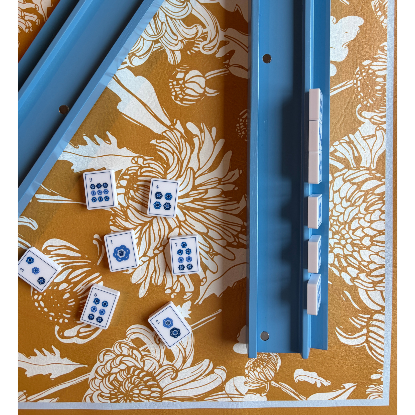 Honeyfield Mum Square Leatherette Mahjong Mat