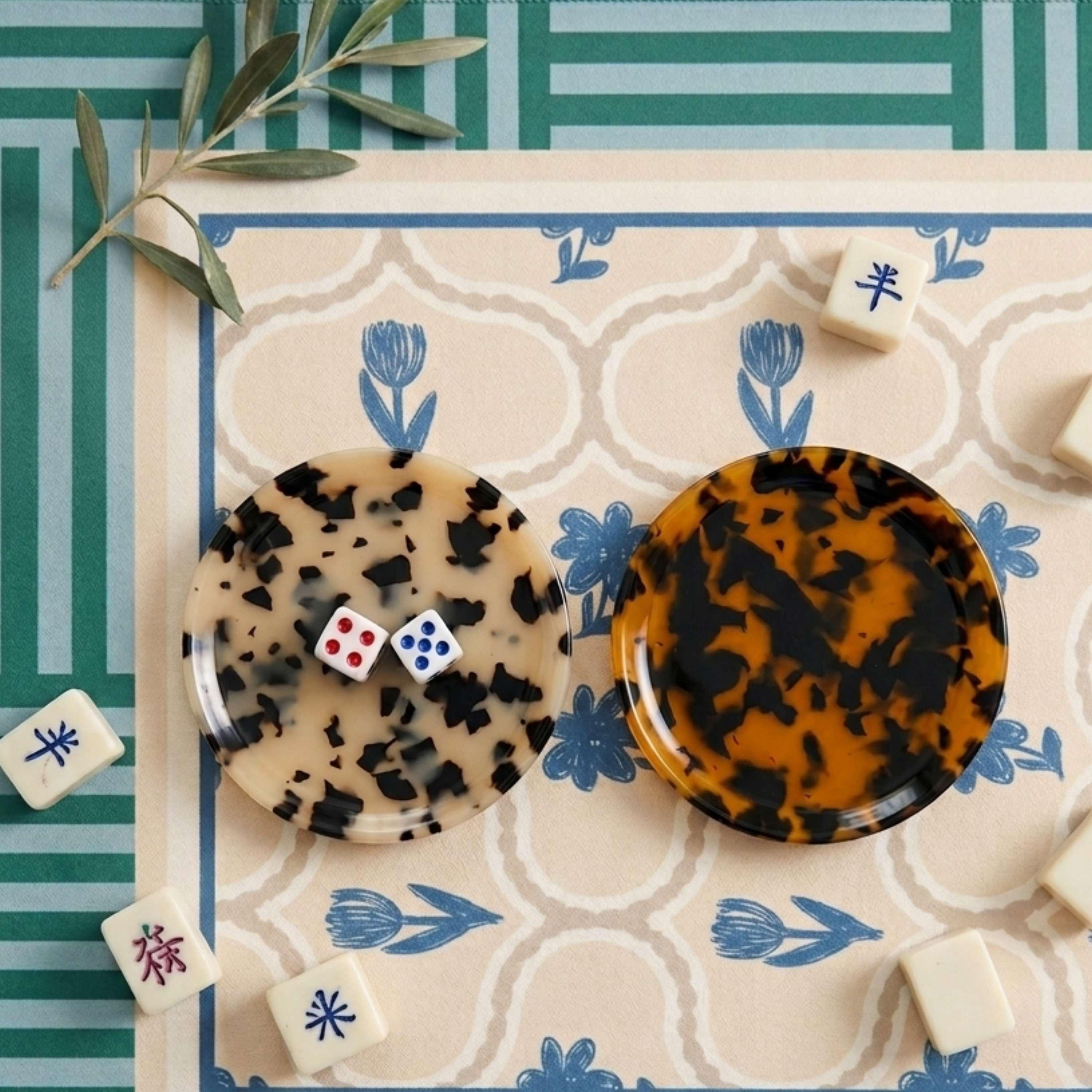 Beaufort Bay mahjong mat with matching dice set accessory